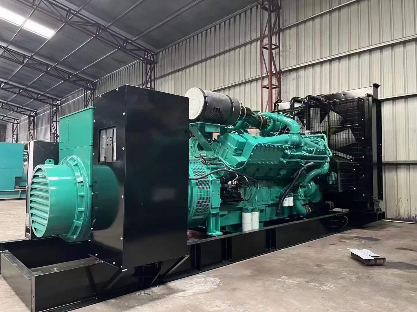 阿坝如何降低 800kW 柴油发电机输出电流的波动？