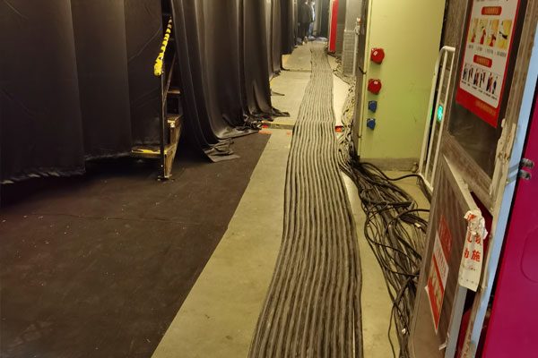 阿坝柴油发电机组的输出电压可以调节到哪些范围？