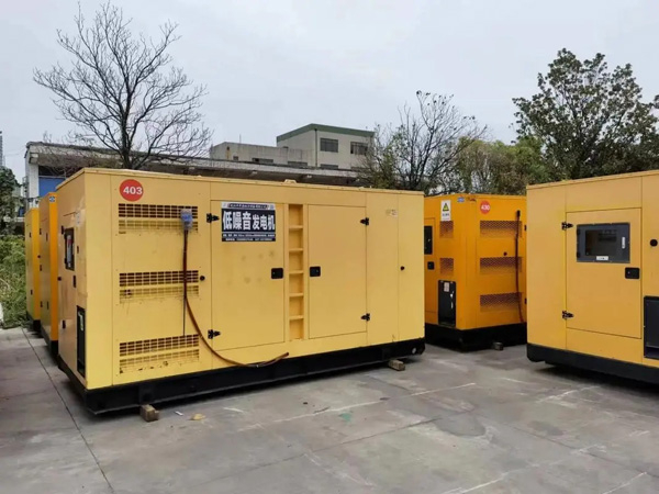 阿坝如何检查柴油发电机的空气滤清器是否需要更换？